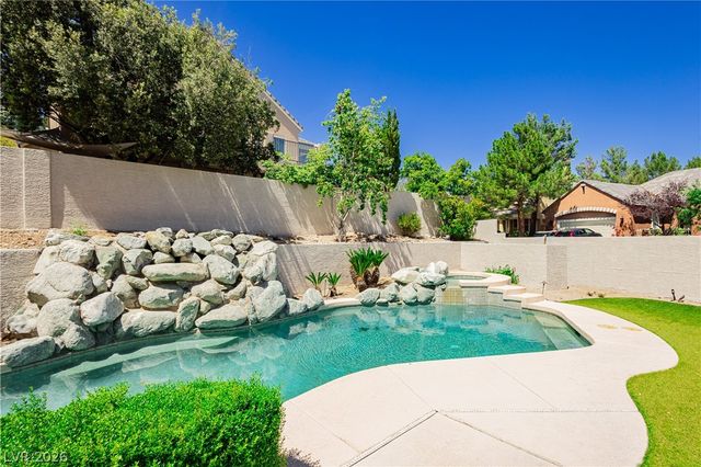 1001 Windfair Village Street, Las Vegas, NV 89145