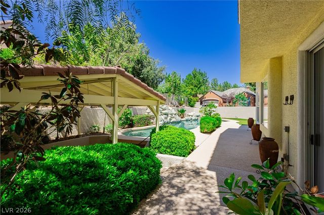 1001 Windfair Village Street, Las Vegas, NV 89145