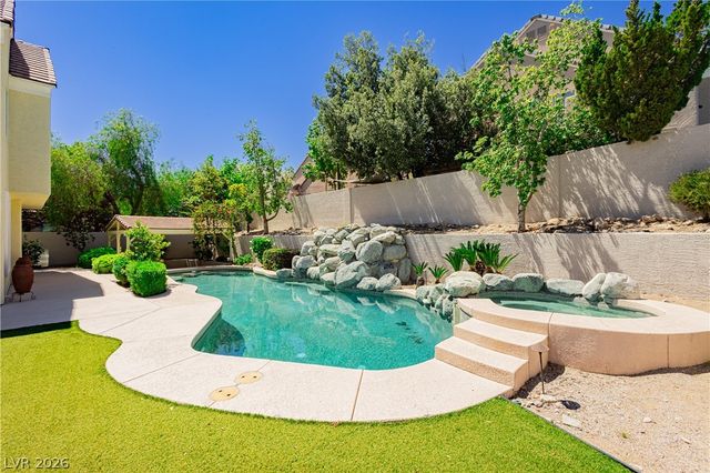 1001 Windfair Village Street, Las Vegas, NV 89145