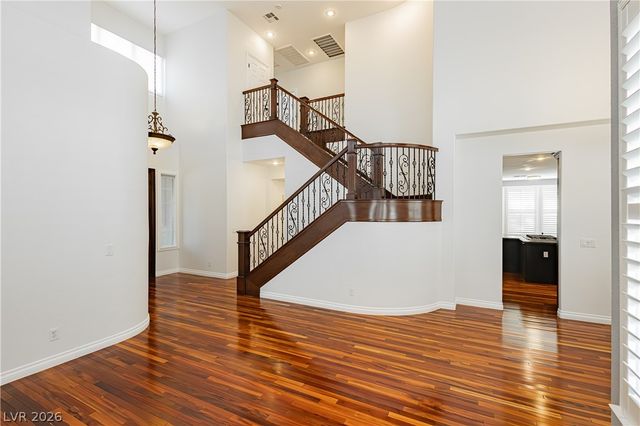 1001 Windfair Village Street, Las Vegas, NV 89145