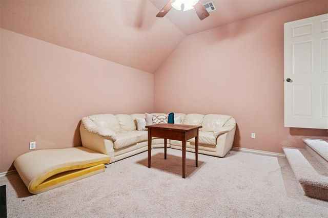 1001 N Bittercreek Terrace, Mustang, OK 73064