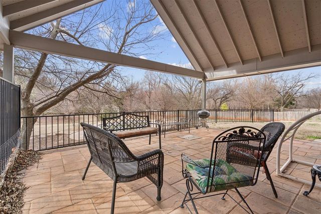 1001 N Bittercreek Terrace, Mustang, OK 73064