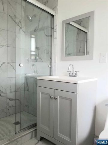 475 North Avenue 2nd FL, Fort Lee, NJ 07024