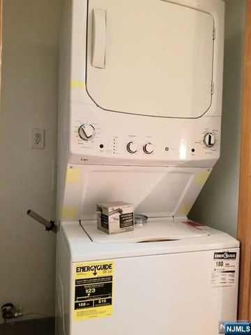 475 North Avenue 2nd FL, Fort Lee, NJ 07024