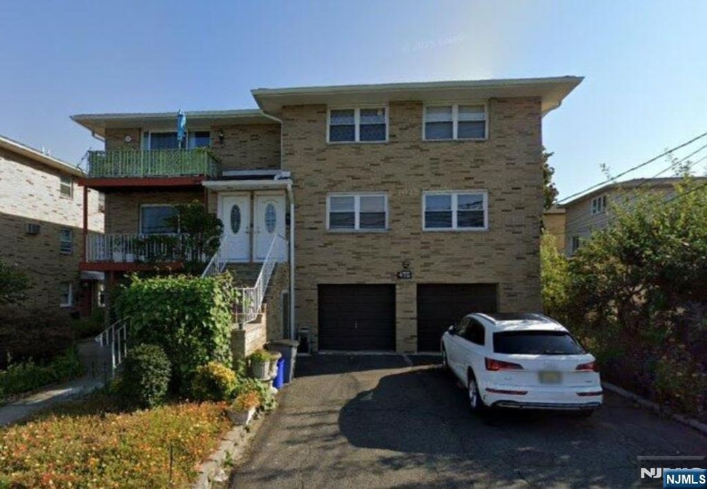 475 North Avenue 2nd FL, Fort Lee, NJ 07024