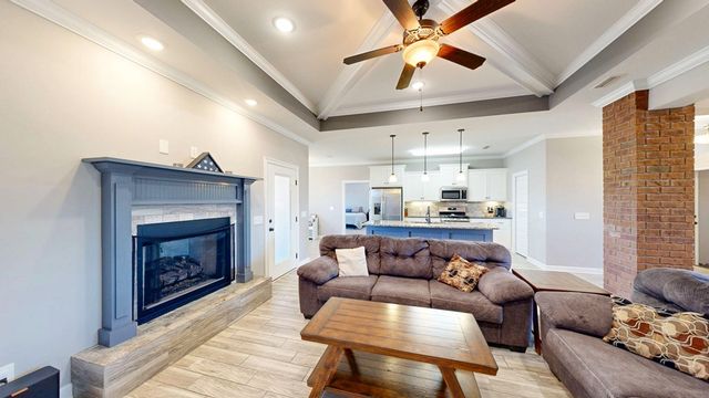 105 Southern Winds Dr, Enterprise, AL 36330