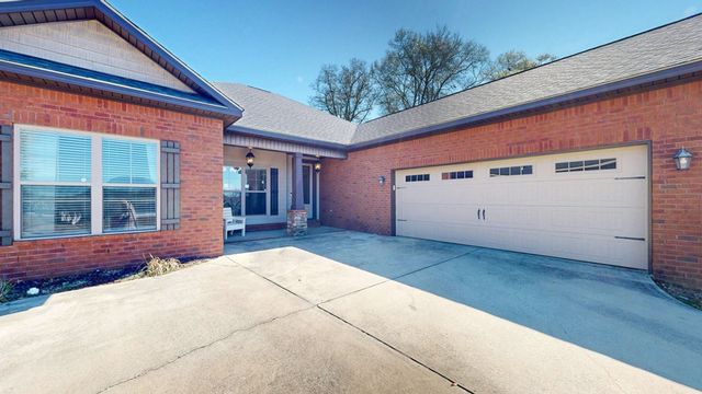 105 Southern Winds Dr, Enterprise, AL 36330