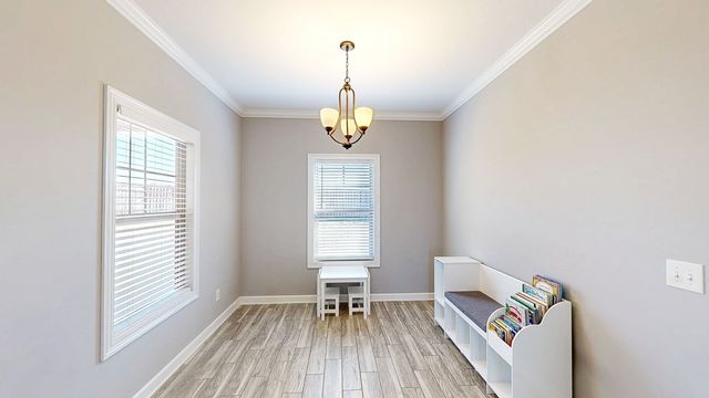 105 Southern Winds Dr, Enterprise, AL 36330