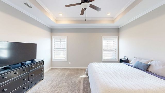 105 Southern Winds Dr, Enterprise, AL 36330