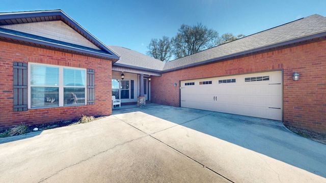 105 Southern Winds Dr, Enterprise, AL 36330