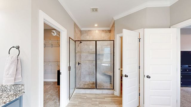 105 Southern Winds Dr, Enterprise, AL 36330