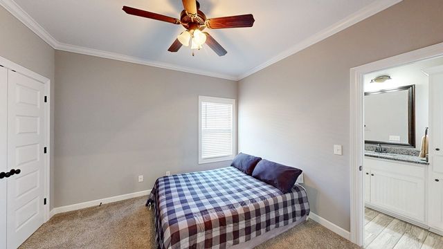 105 Southern Winds Dr, Enterprise, AL 36330