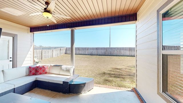 105 Southern Winds Dr, Enterprise, AL 36330