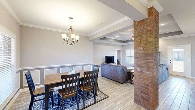 105 Southern Winds Dr, Enterprise, AL 36330