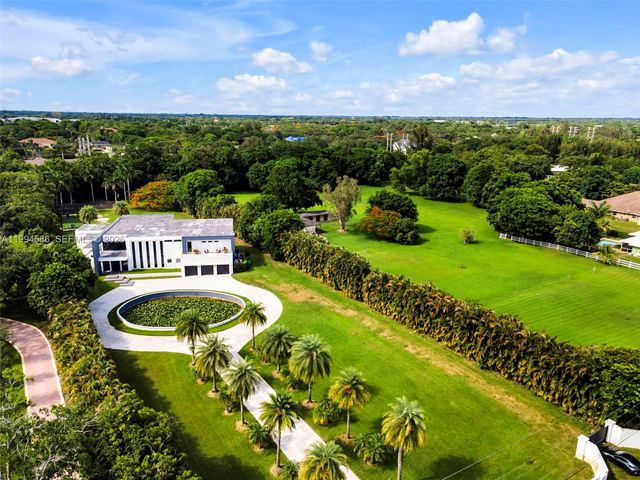 13441 Mustang Trail, Southwest Ranches, FL 33330