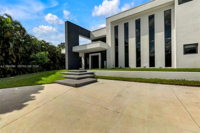13441 Mustang Trail, Southwest Ranches, FL 33330