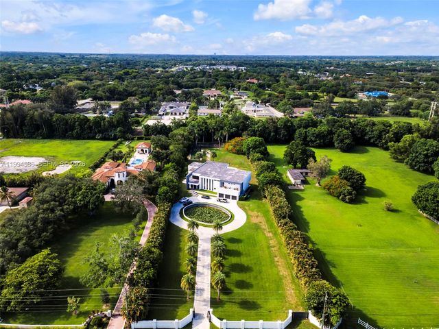 13441 Mustang Trail, Southwest Ranches, FL 33330