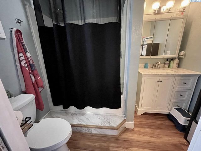 2402 Dover Street, Richland, WA 99352