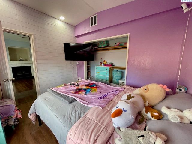 2402 Dover Street, Richland, WA 99352