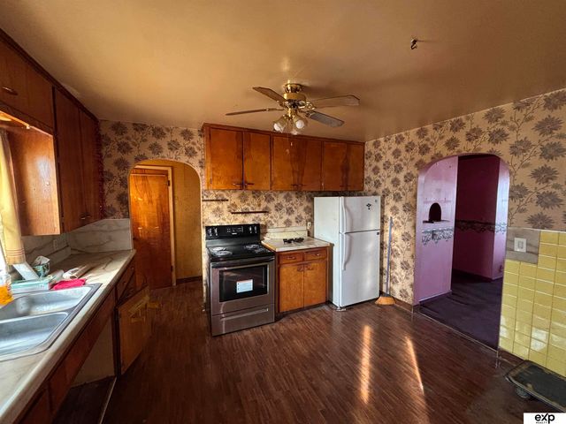 4041 Redick Avenue, Omaha, NE 68112