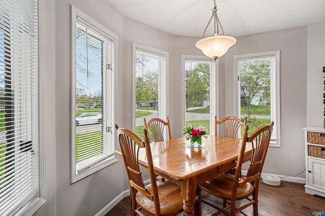 51955 Hinton Lane, Granger, IN 46530