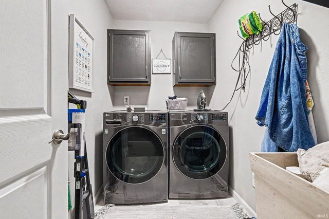 51955 Hinton Lane, Granger, IN 46530