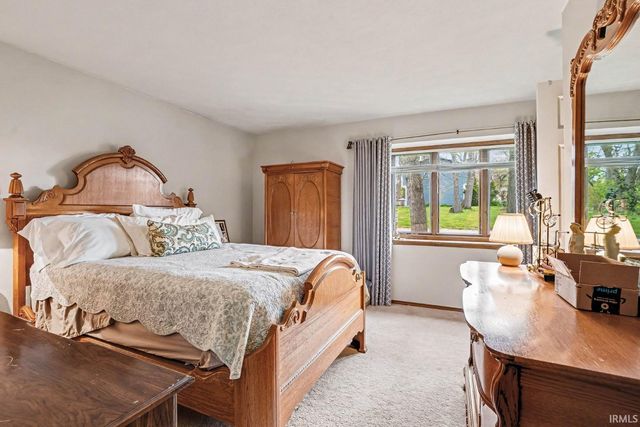 51955 Hinton Lane, Granger, IN 46530