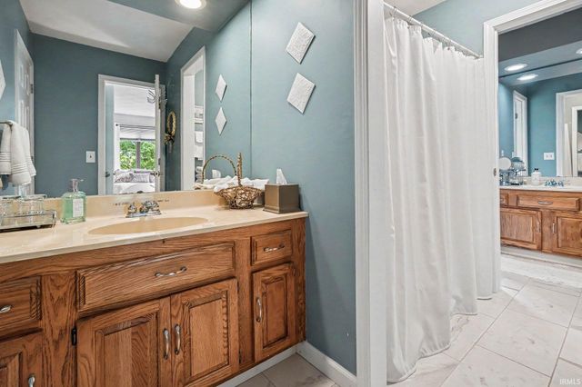 51955 Hinton Lane, Granger, IN 46530