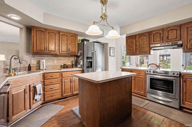51955 Hinton Lane, Granger, IN 46530