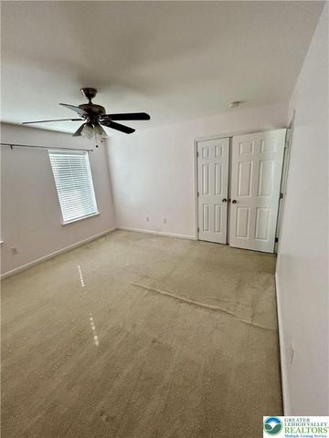 306 Milkweed Drive, Upper Macungie Twp, PA 18104