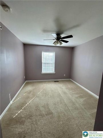 306 Milkweed Drive, Upper Macungie Twp, PA 18104