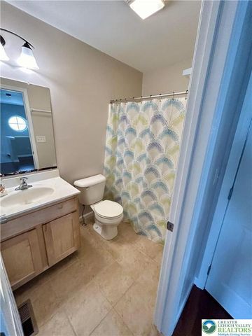 306 Milkweed Drive, Upper Macungie Twp, PA 18104