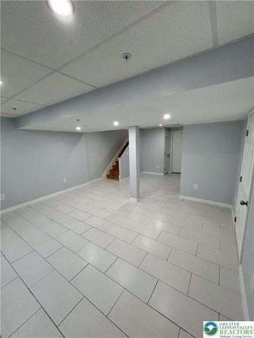 306 Milkweed Drive, Upper Macungie Twp, PA 18104