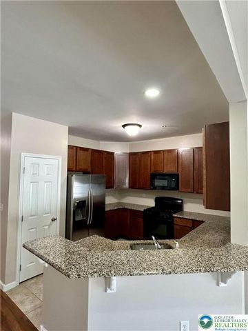 306 Milkweed Drive, Upper Macungie Twp, PA 18104