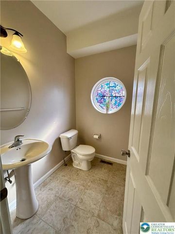 306 Milkweed Drive, Upper Macungie Twp, PA 18104