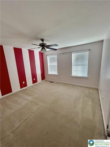 306 Milkweed Drive, Upper Macungie Twp, PA 18104