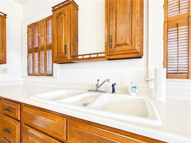 1007 Campus Drive, Belpre, OH 45714