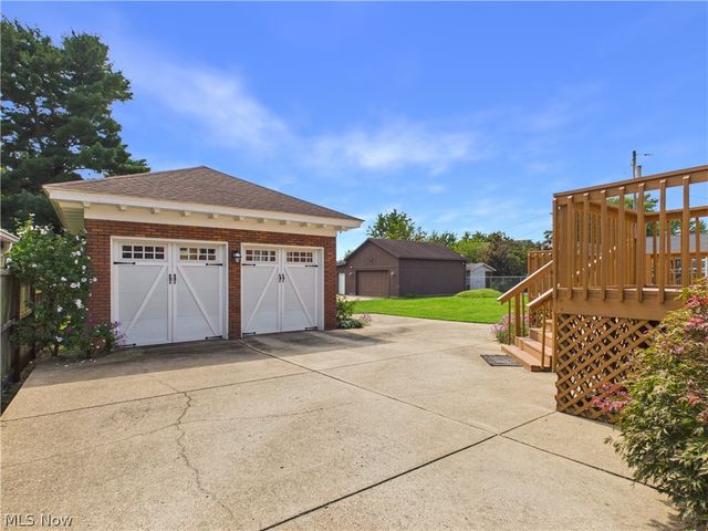 1007 Campus Drive, Belpre, OH 45714