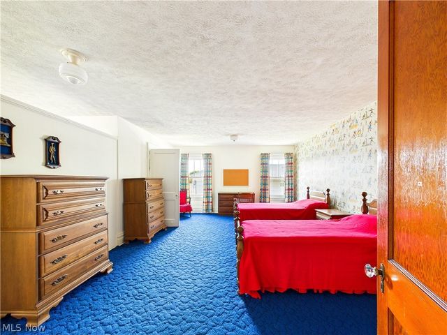 1007 Campus Drive, Belpre, OH 45714