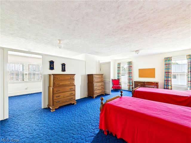 1007 Campus Drive, Belpre, OH 45714