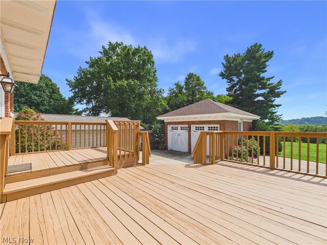 1007 Campus Drive, Belpre, OH 45714