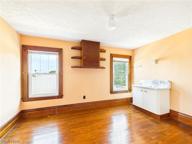 1007 Campus Drive, Belpre, OH 45714