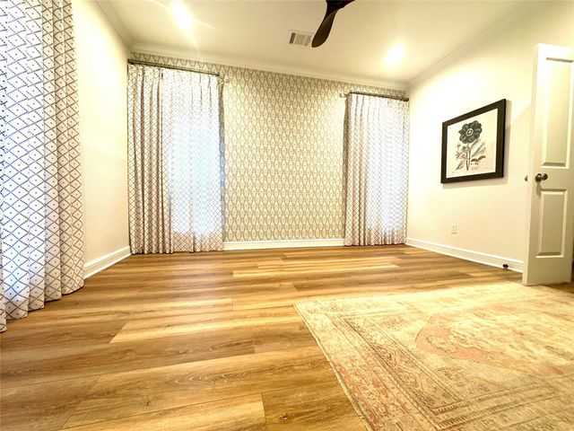 2001 Bering Drive 7L, Houston, TX 77057