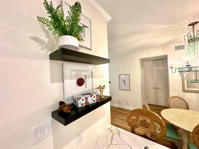 2001 Bering Drive 7L, Houston, TX 77057