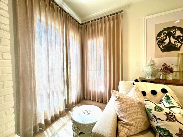 2001 Bering Drive 7L, Houston, TX 77057