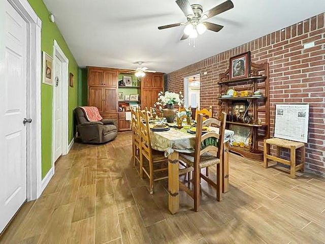 341 Red Wolf Lane, Brookeland, TX 75931