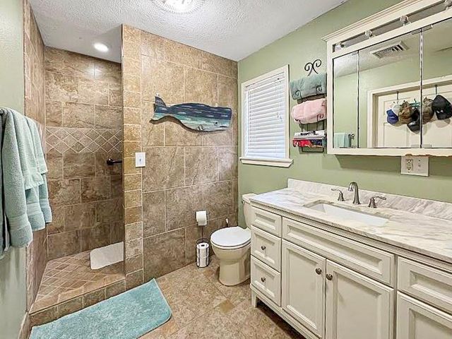 341 Red Wolf Lane, Brookeland, TX 75931