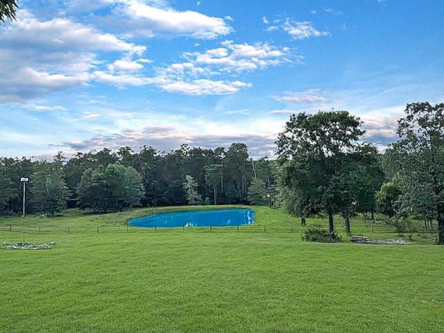 341 Red Wolf Lane, Brookeland, TX 75931