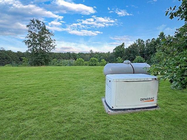 341 Red Wolf Lane, Brookeland, TX 75931