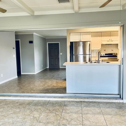 530 SW Prima Vista Boulevard, Port St. Lucie, Port St Lucie, FL 34983